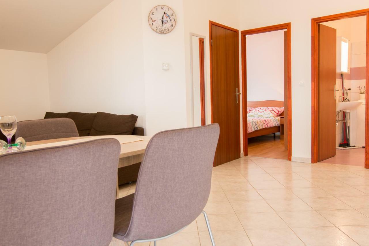 Apartman Deni Peroj Εξωτερικό φωτογραφία