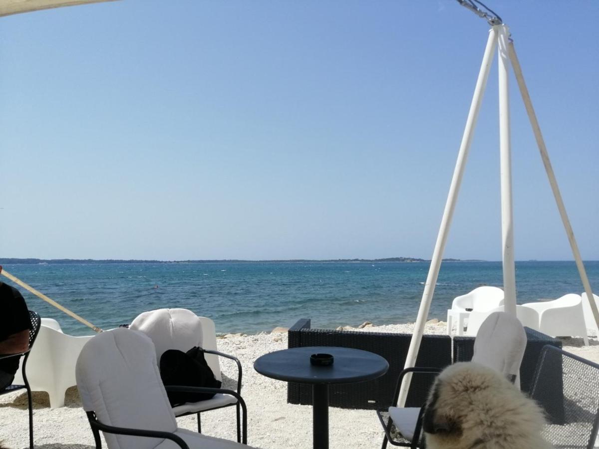 Apartman Deni Peroj Εξωτερικό φωτογραφία